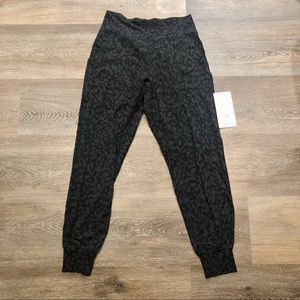 Align Jogger 28"